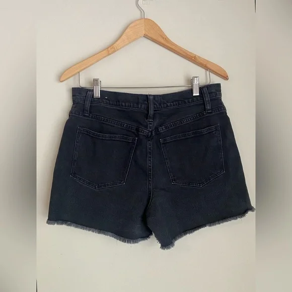 Madewell High-Rise Denim Shorts in Lunar Wash - Picture 5 of 12